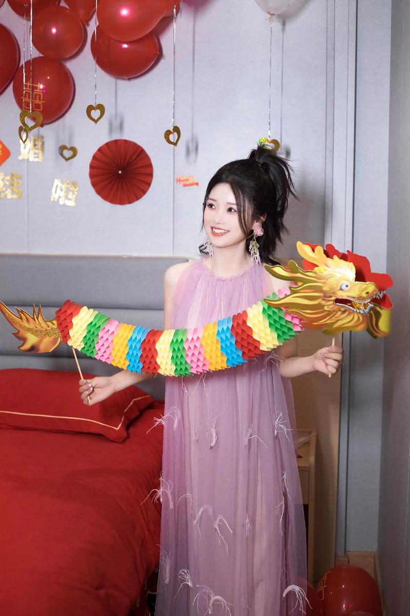 晨袍与婚礼跟拍 风格与情感的完美融合