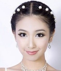 新娘跟妆 完美妆扮，定格幸福时刻