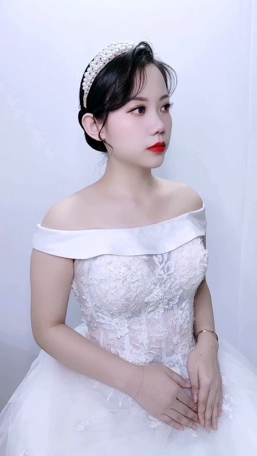 新娘跟妆韩式白纱造型化妆培训学校分享